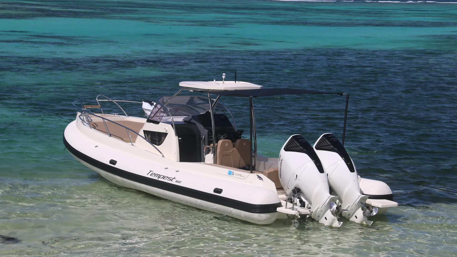 AUREA I walk-around premium à Eden Island Marina
